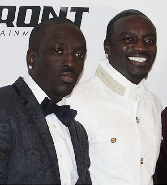 Akon Bruder
